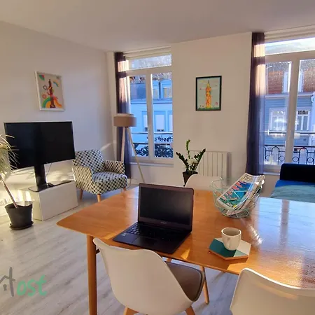 Poppy-ideally Located, Next Station,gd Palais&city
